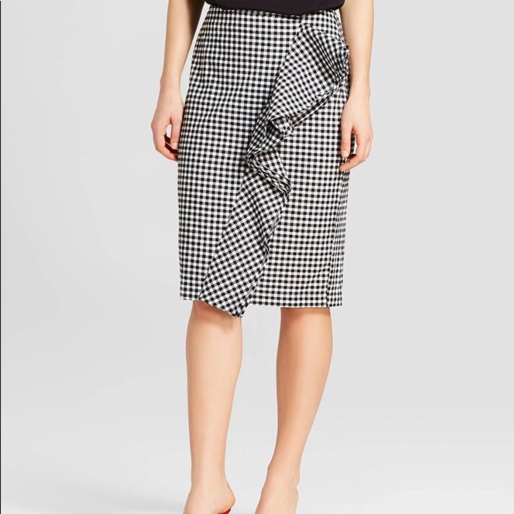 Black/White Gingham Print Skirt!